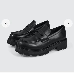 Vagabond Cosmo 2.0 Loafer in black (EU size 39, US 9)